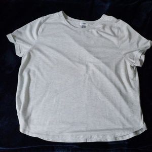 Old Navy tshirt